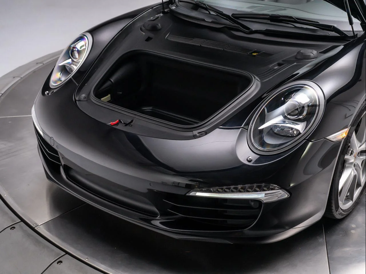 Used 2016 Black Porsche Carrera image 20