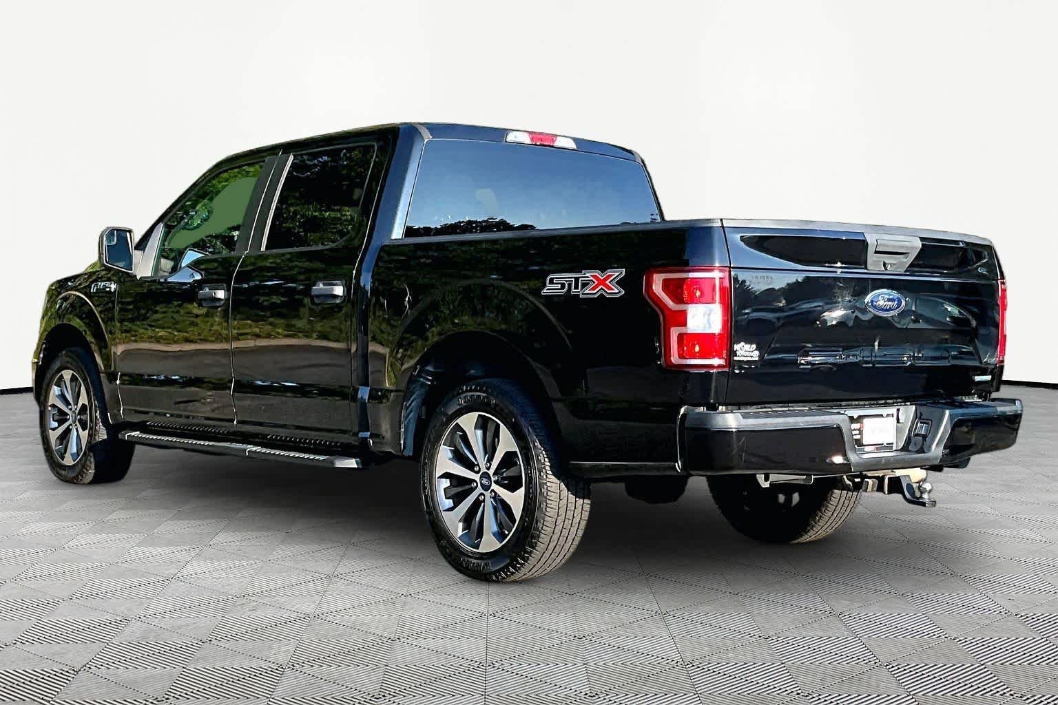 Used 2019 Agate Black Ford XL image 11