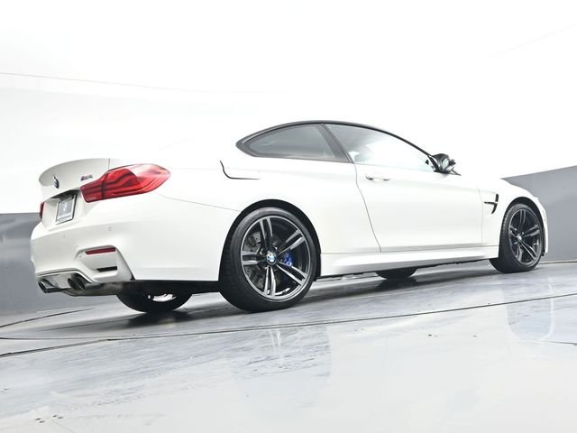 Used 2018 White BMW Base image 33
