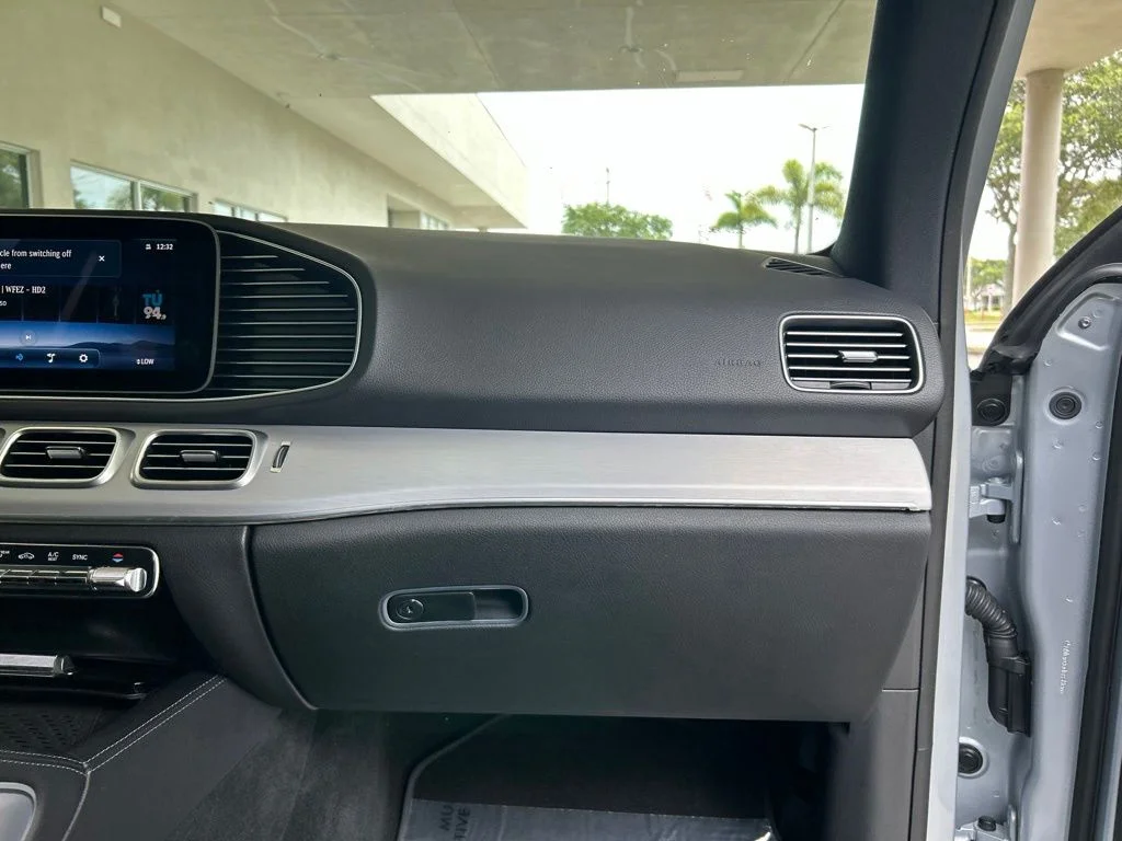 Used 2025 Silver Mercedes-Benz GLE 350 image 23