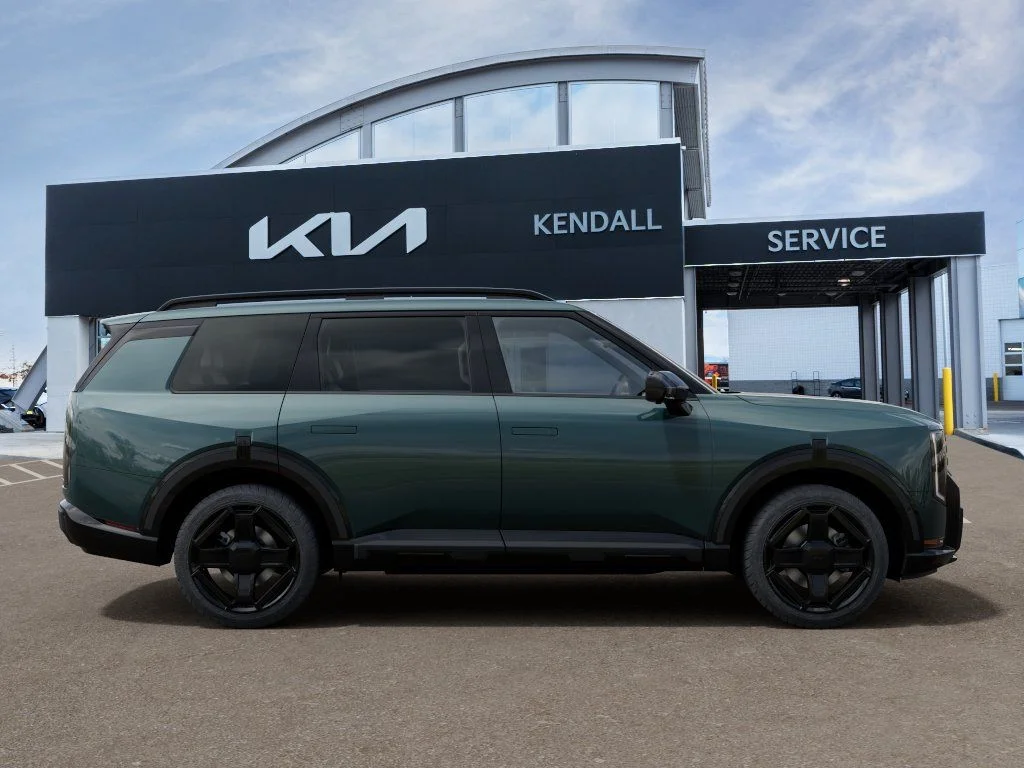 New 2027 Black Kia X-Line SX image 7