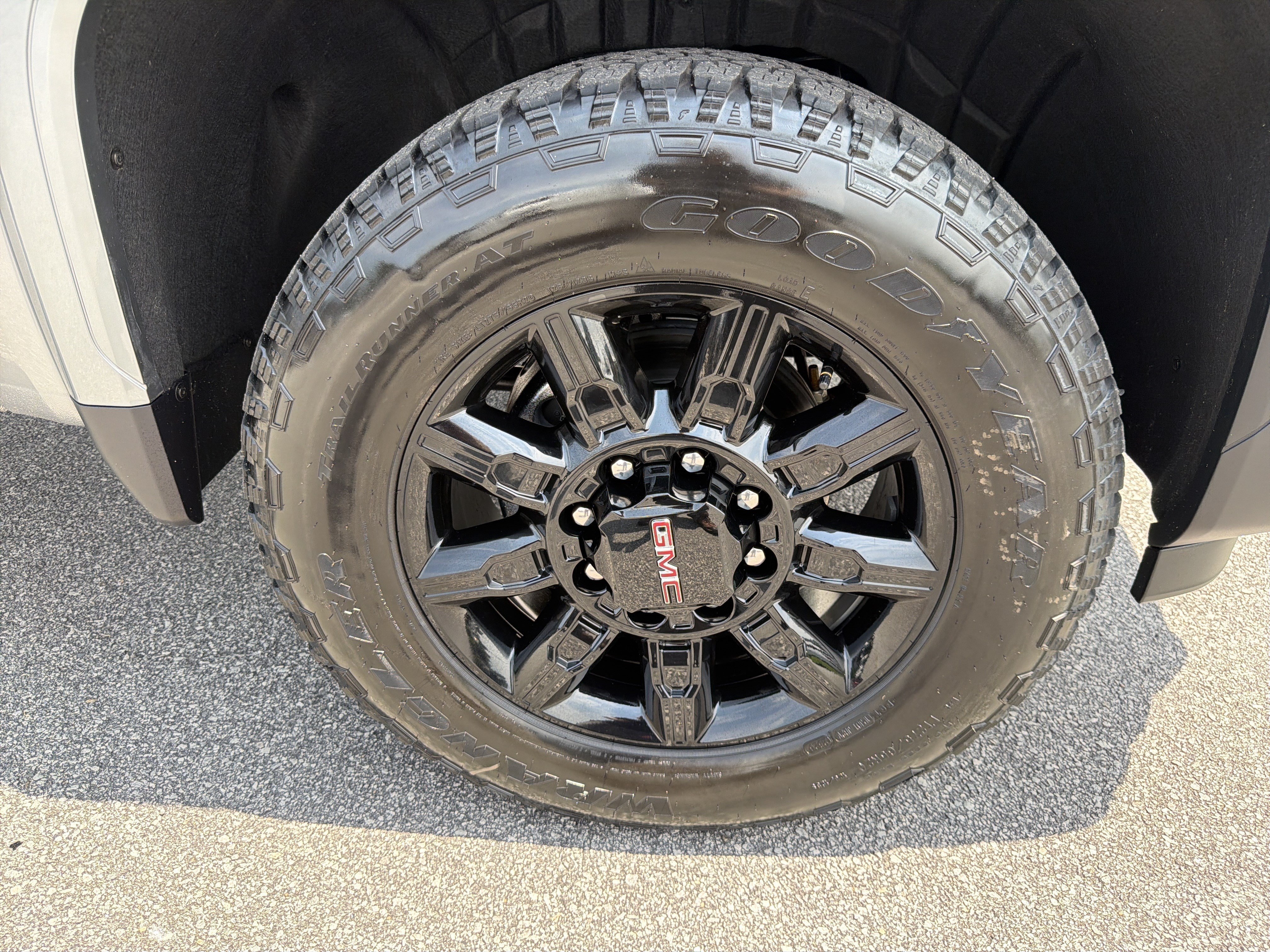 2026 GMC Sierra 2500HD AT4 - Photo 12