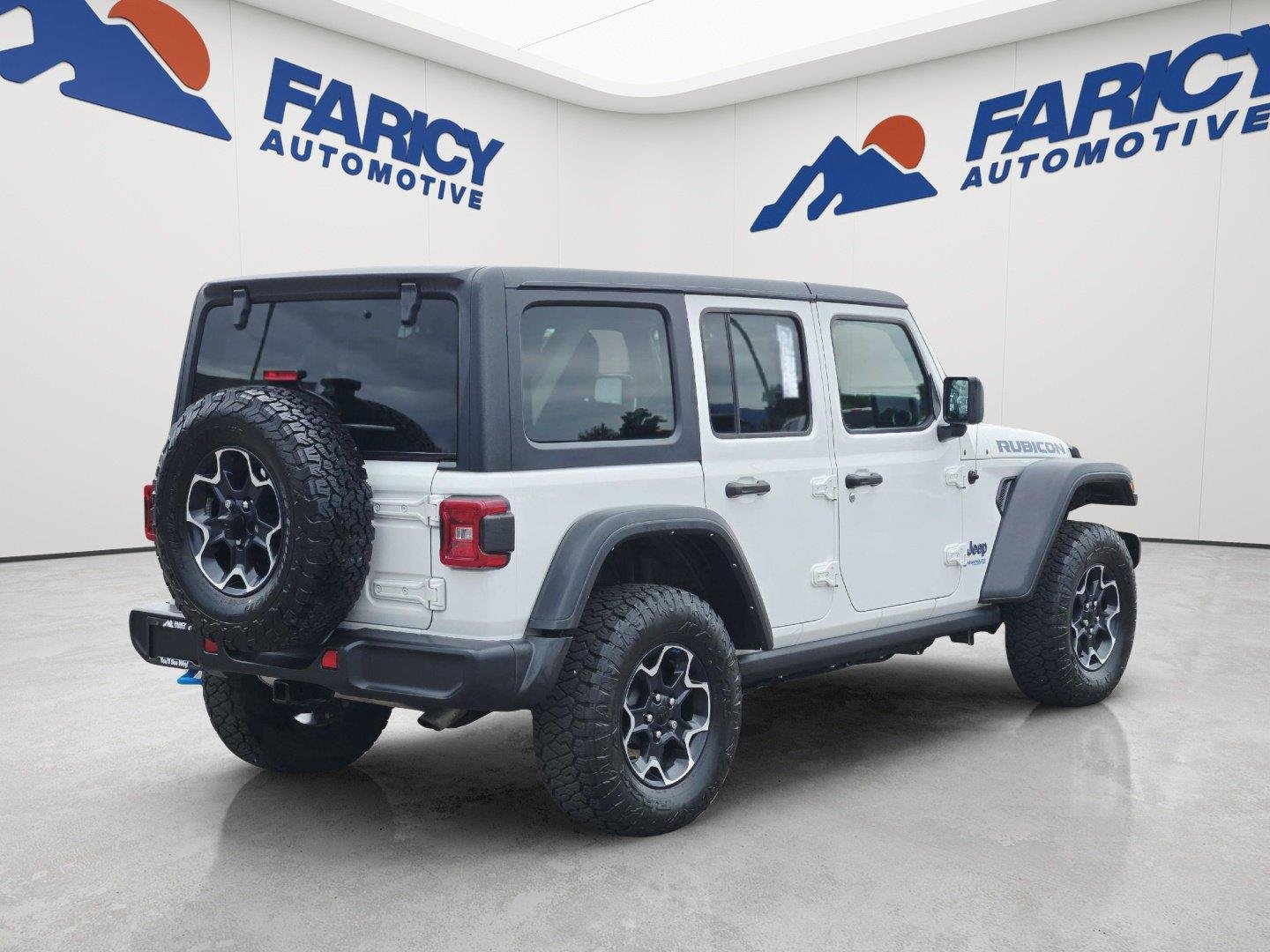 Certified Used 2022 Bright White Clearcoat Jeep Unlimited Rubicon image 4