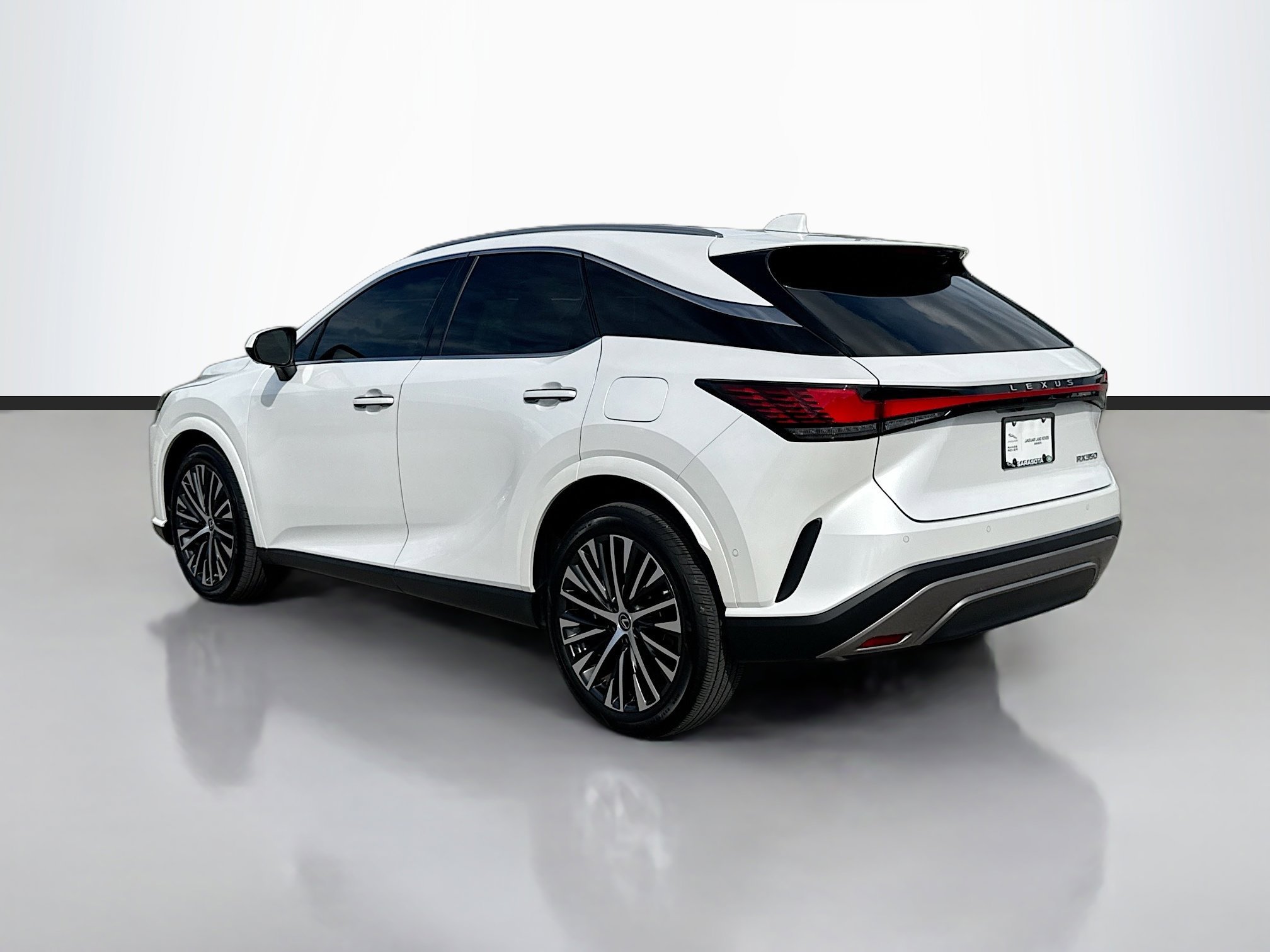 Used 2023 Eminent White Pearl Lexus RX 350 Premium Plus image 3