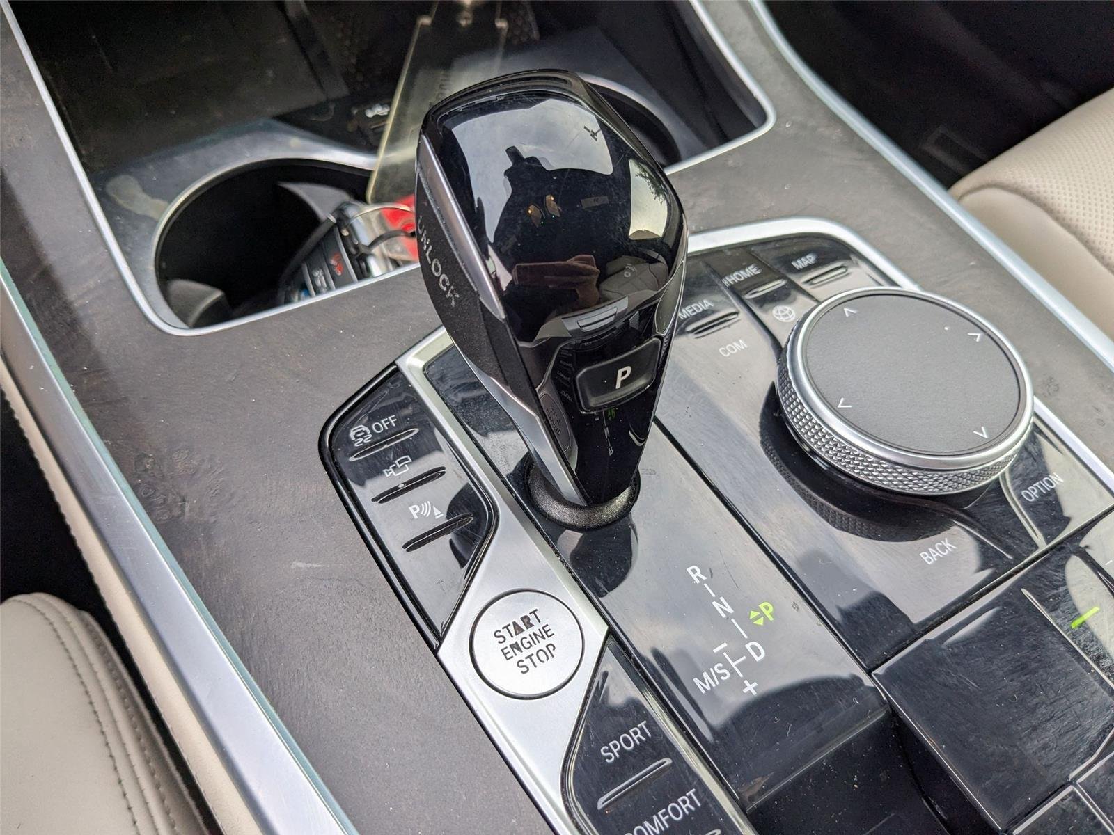 Used 2022 Arctic Grey Metallic BMW xDrive40i image 23