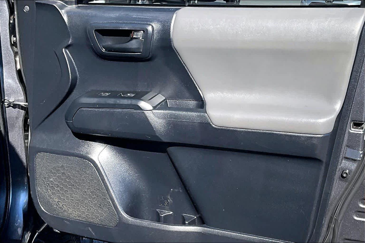 Used 2019 Magnetic Gray Metallic Toyota SR image 22