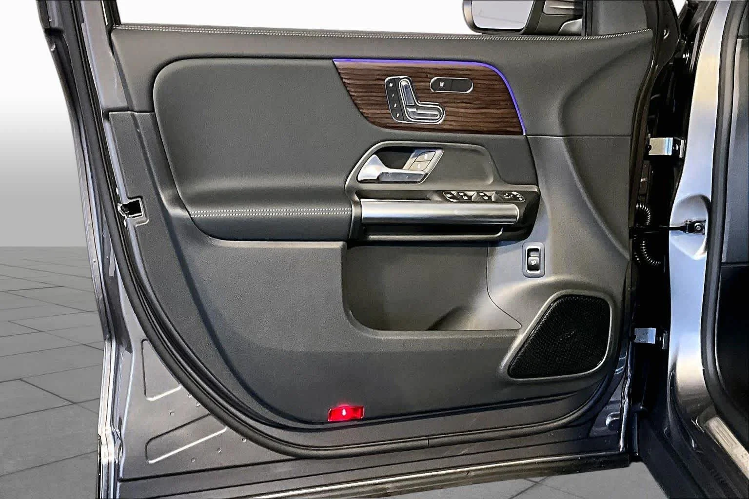 New 2026 Mountain Grey Metallic Mercedes-Benz GLA 250 image 11