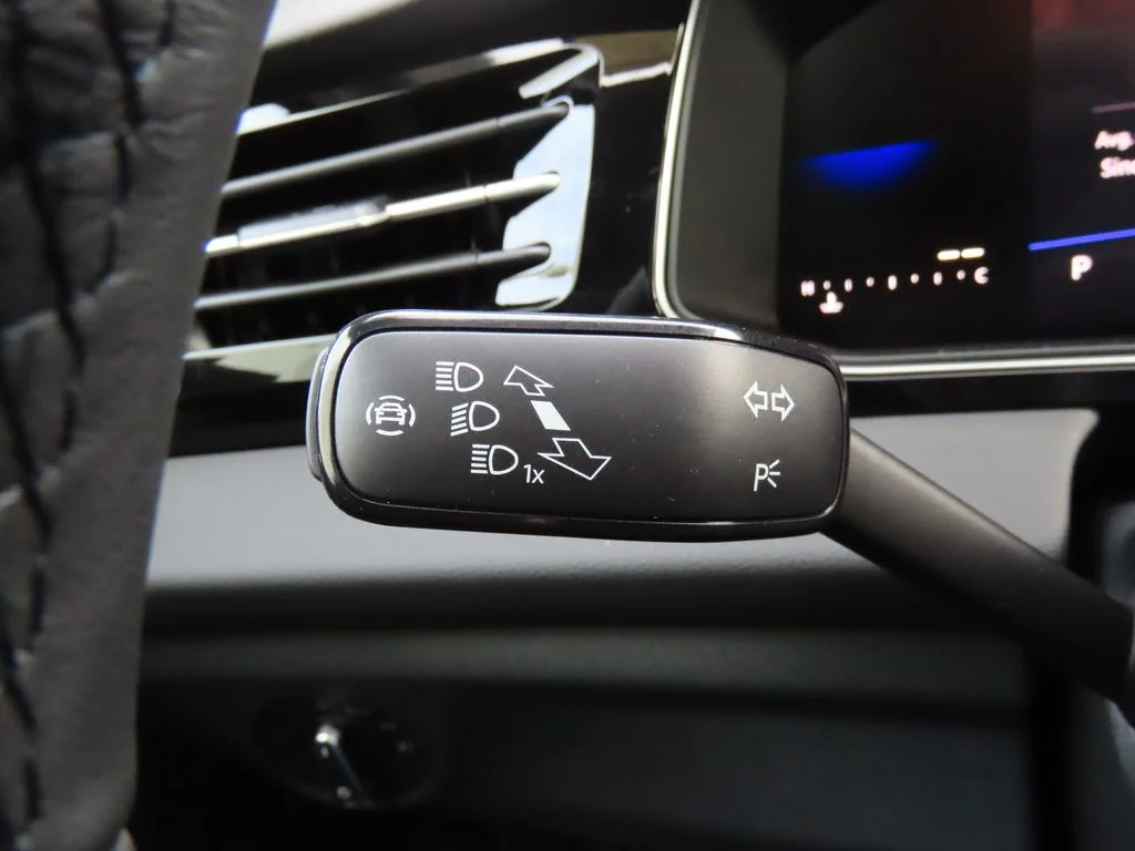 New 2026 Black Volkswagen 1.5T Sport image 29