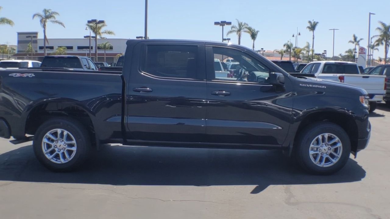 2023 Chevrolet Silverado 1500 RST - Photo 9