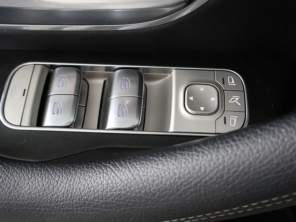 Used 2024 Gray Mercedes-Benz GLE 450 image 38