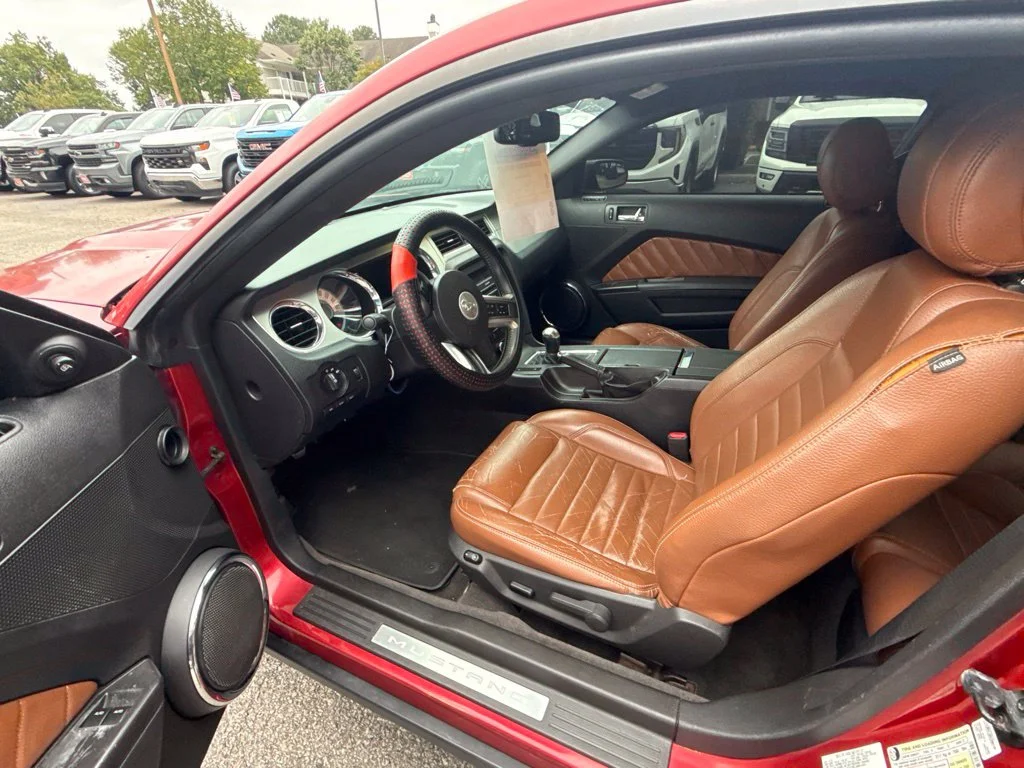 Used 2012 Red Ford V6 Premium image 12