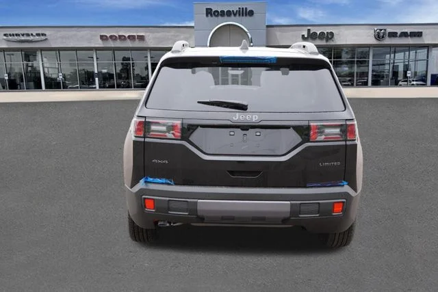 New 2026 Diamond Black Crystal Pearlcoat Jeep Limited image 4