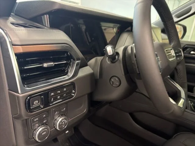 2026 GMC Yukon XL Denali - Photo 24