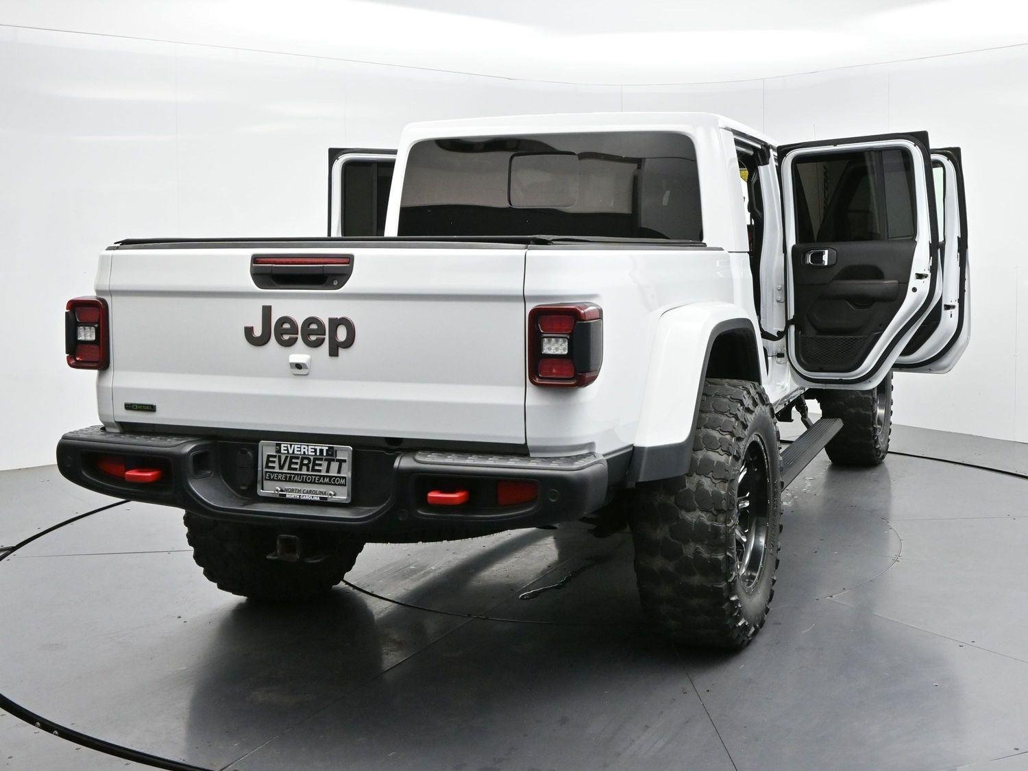 Used 2021 Bright White Clearcoat Jeep Rubicon image 43