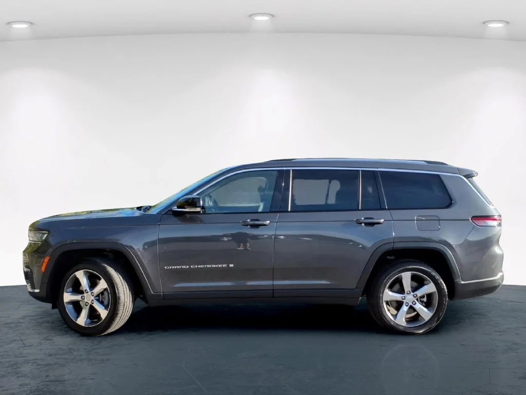 Used 2021 Gray Jeep Limited image 16