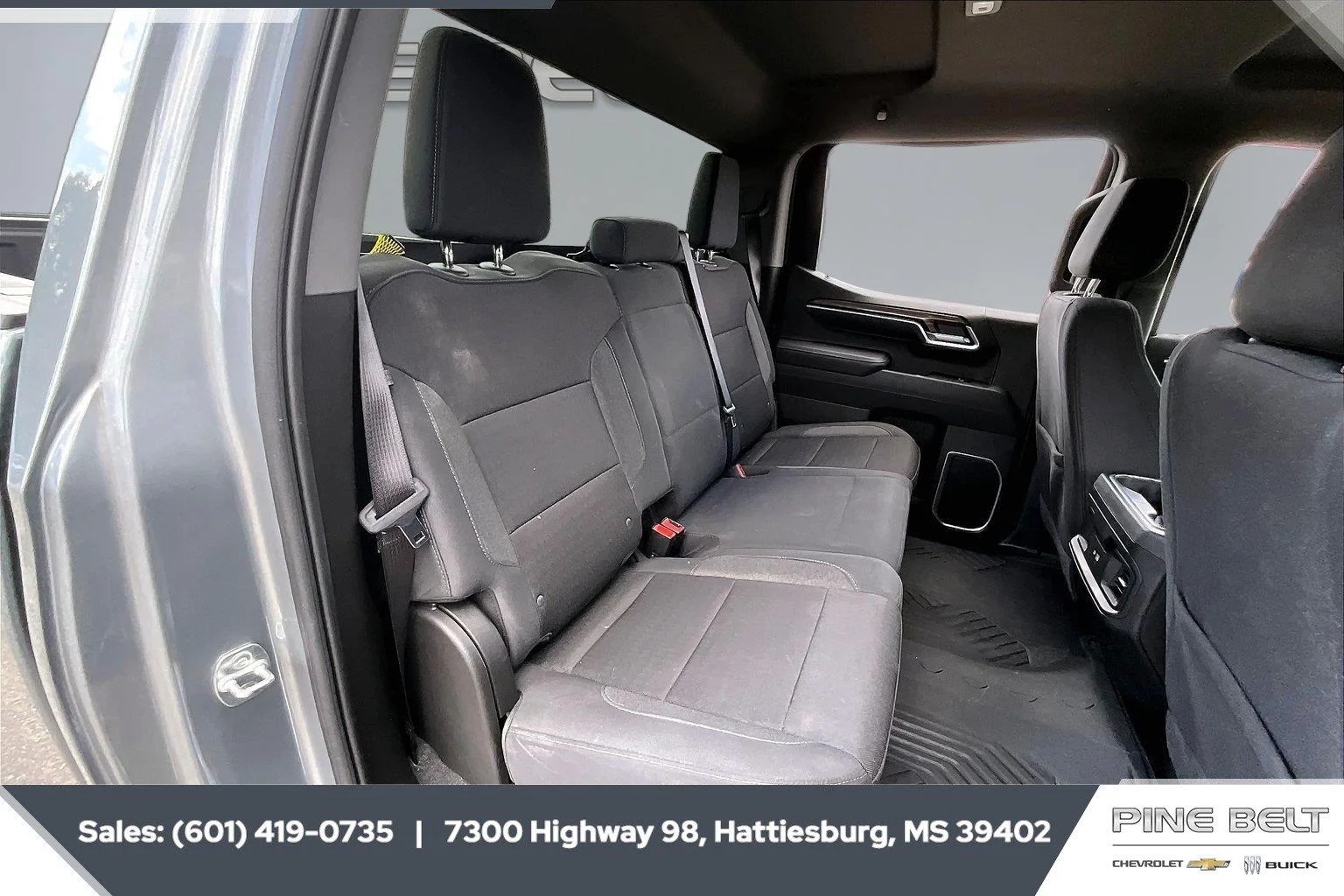 Used 2025 Sterling Gray Metallic Chevrolet RST image 21