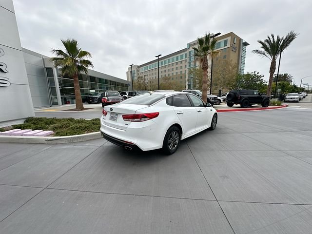 Used 2016 White Kia LX image 7