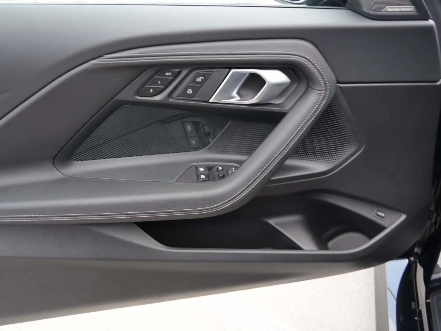 New 2026 Black Sapphire Metallic BMW CS image 13