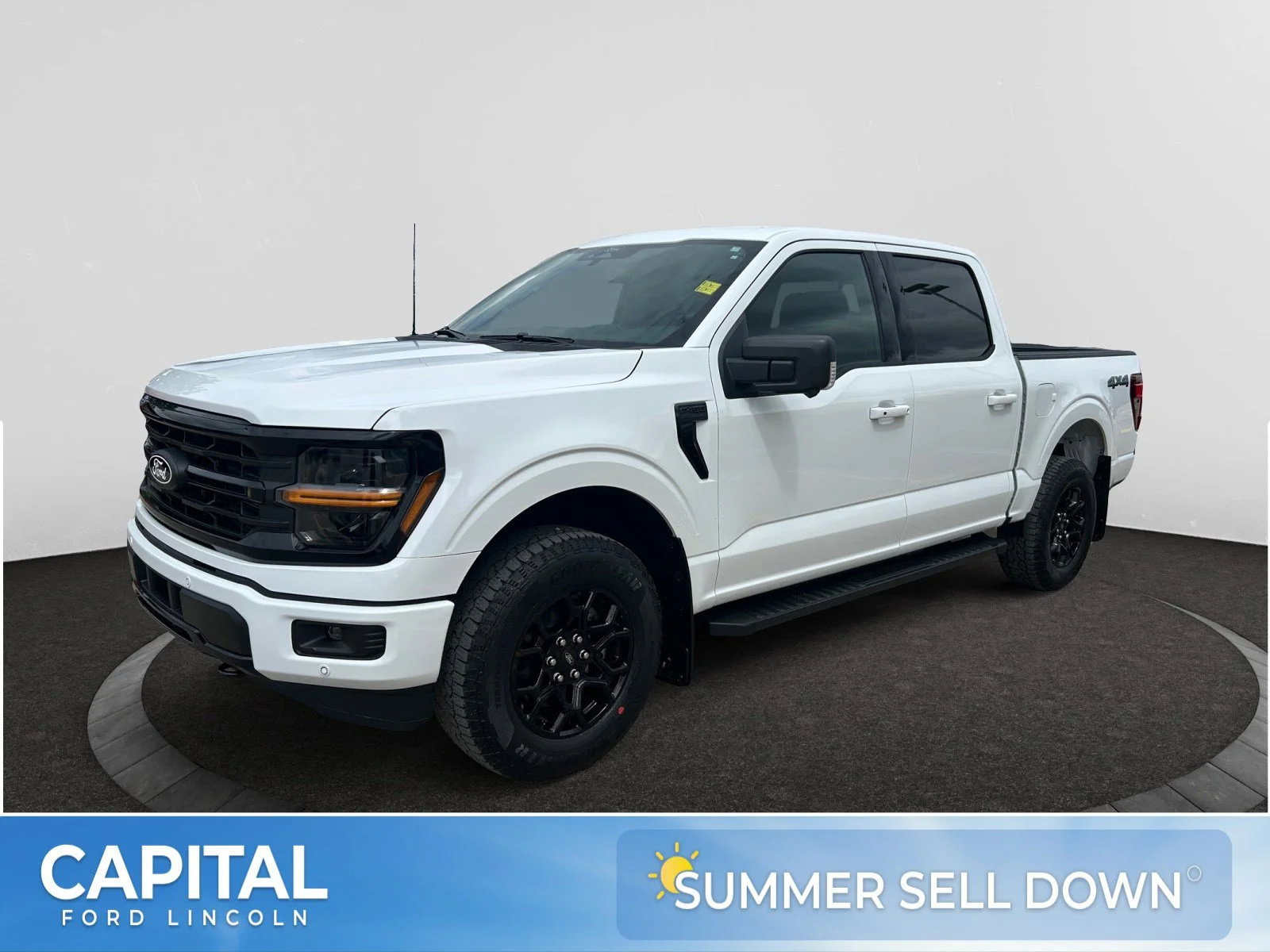 New 2026 Oxford White Ford XLT image 1