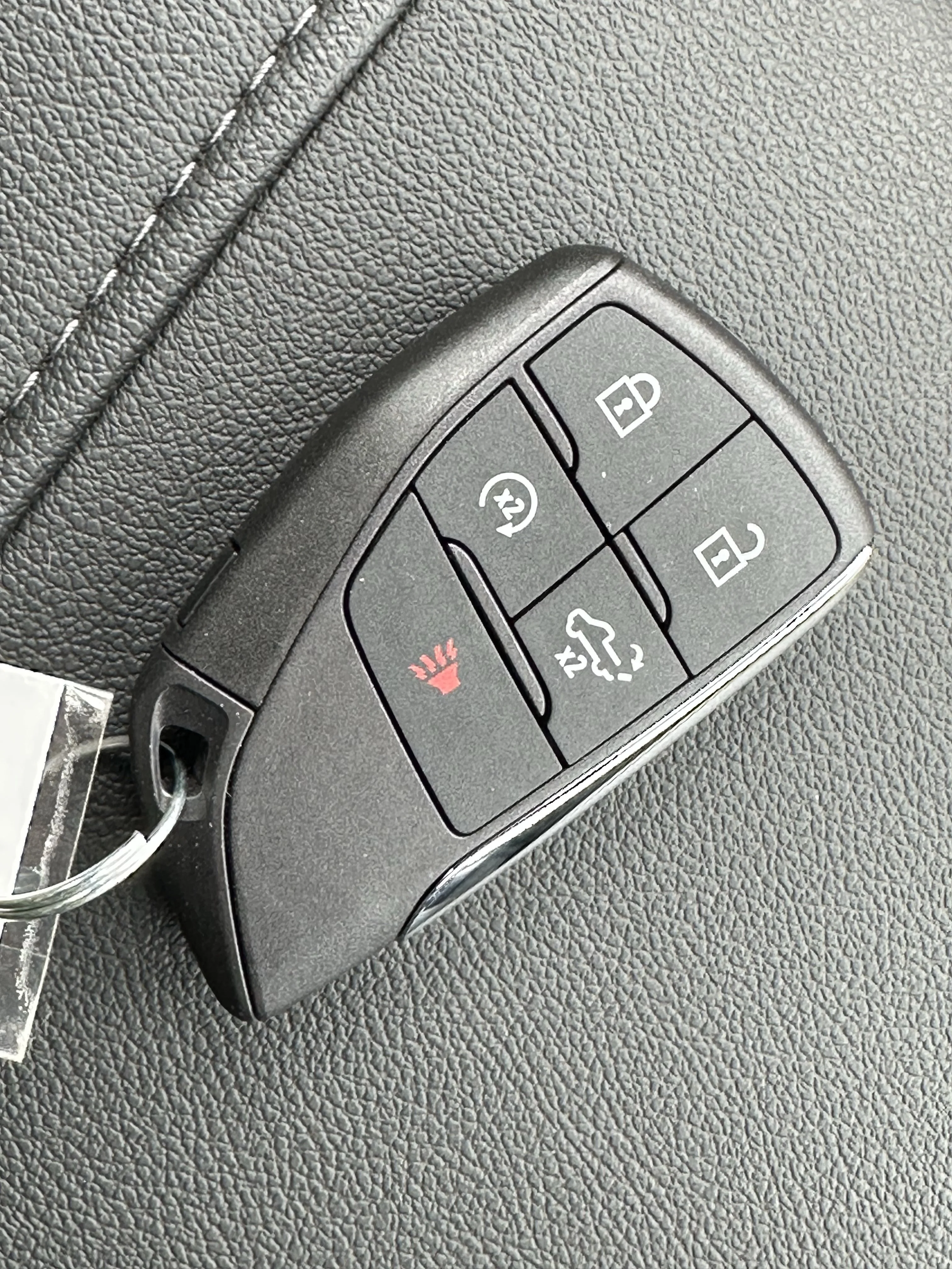 New 2026 Onyx Black GMC Elevation image 25