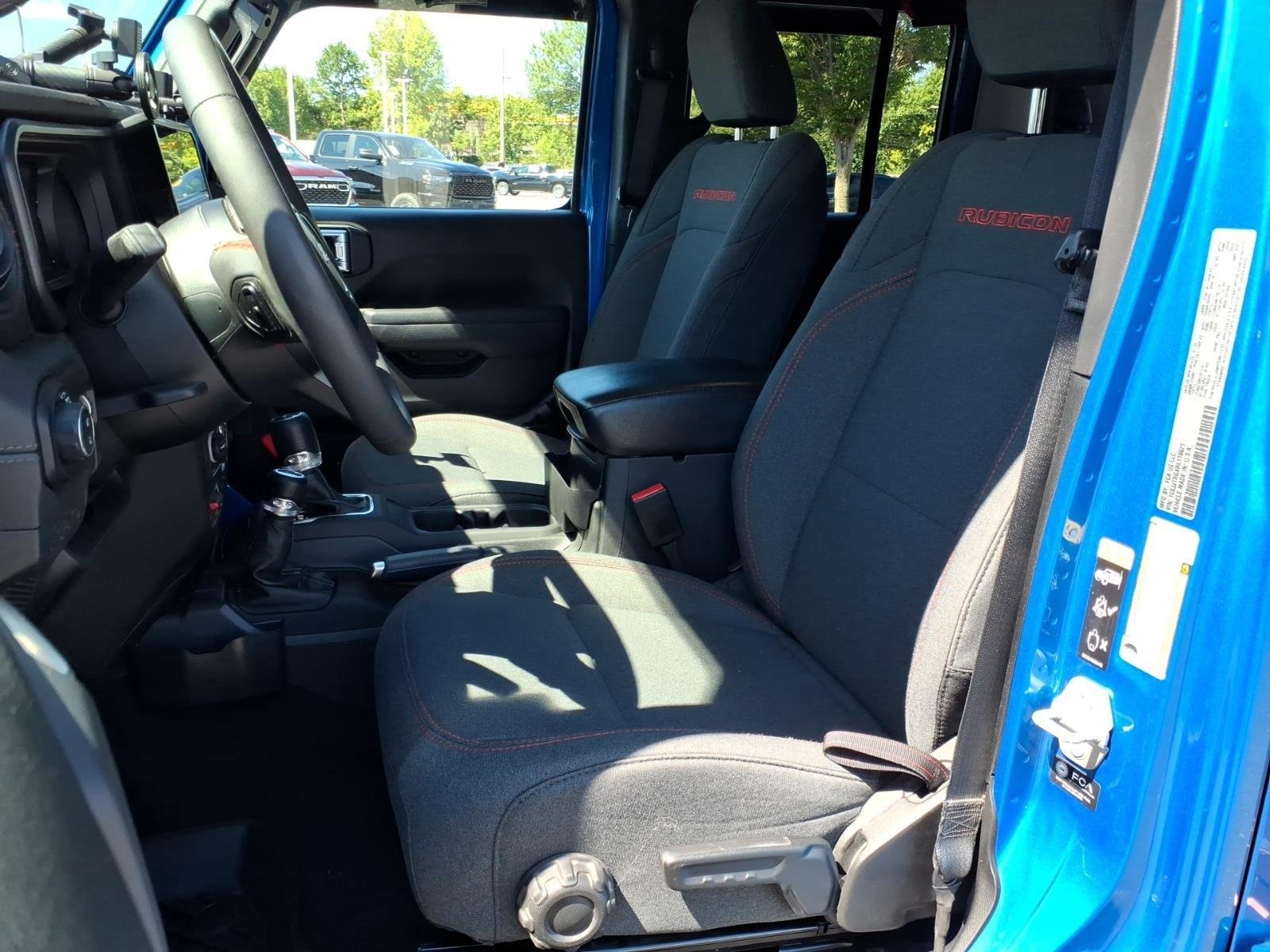 Used 2024 Hydro Blue Pearlcoat Jeep Rubicon image 19
