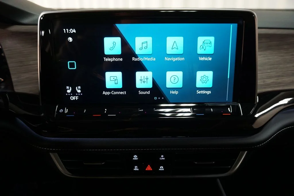 New 2026 Silver Mist Volkswagen 2.0T SEL image 15