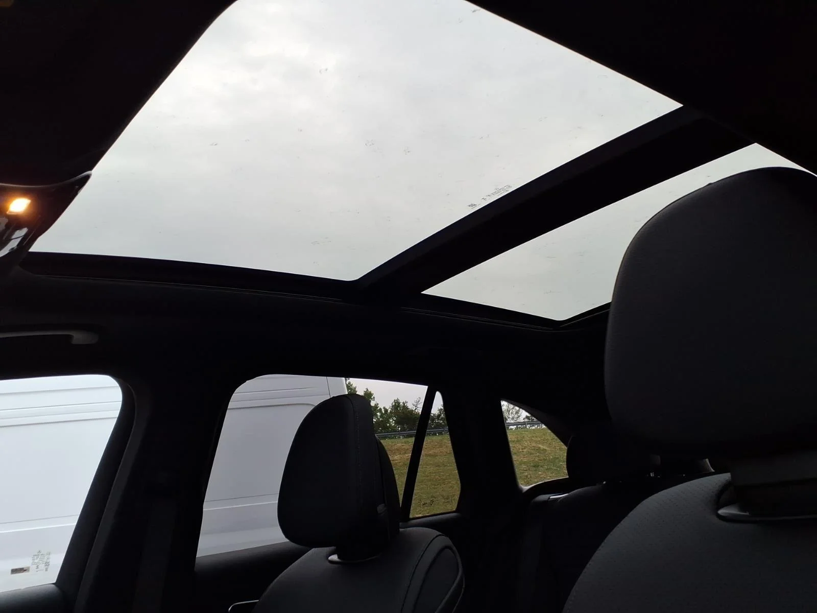 New 2026 SILVER Mercedes-Benz GLC 300 image 26
