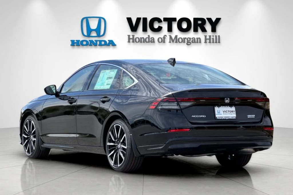 New 2026 Crystal Black Pearl Honda Touring image 6