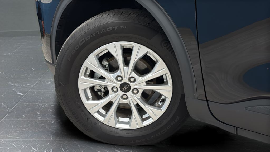 Used 2024 Agate Black Metallic Ford Active image 38