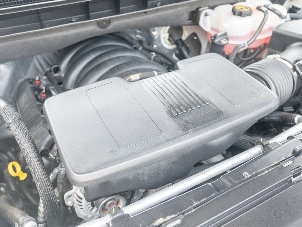 Used 2024 White GMC Denali image 37