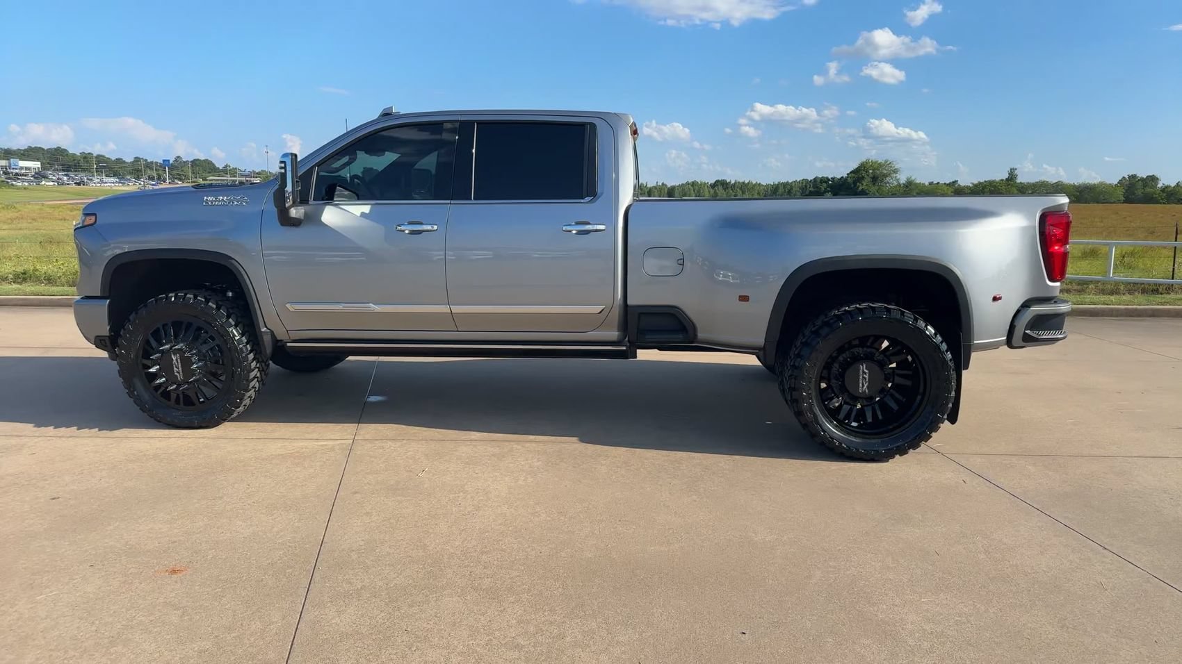 New 2026 Sterling Gray Metallic Chevrolet High Country image 6