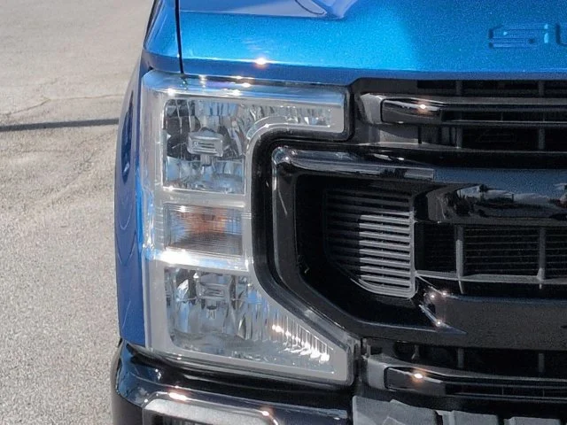 Used 2022 Blue Ford Lariat image 10