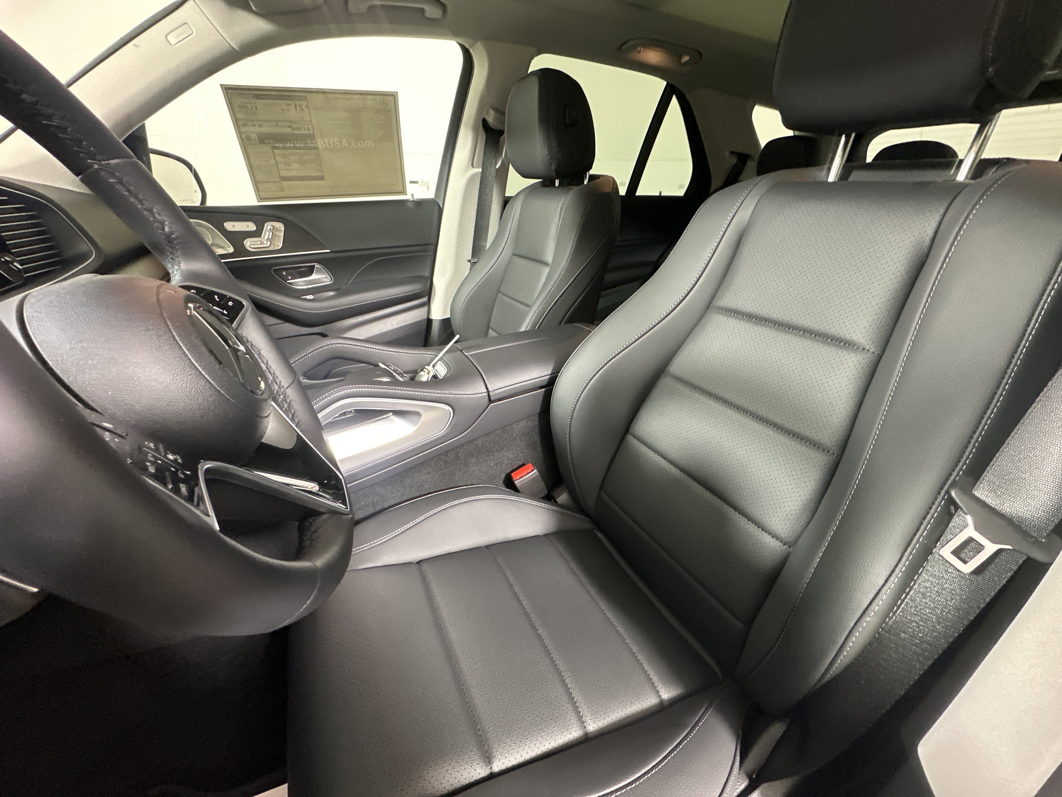 New 2026 Obsidian Black Metallic Mercedes-Benz GLE 450 image 36