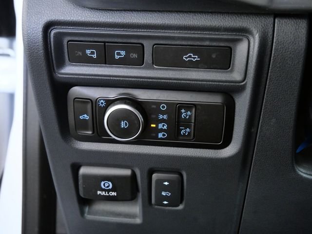 Certified Used 2023  Ford Lariat image 23