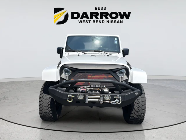 Used 2017 White Jeep Unlimited Sahara image 8