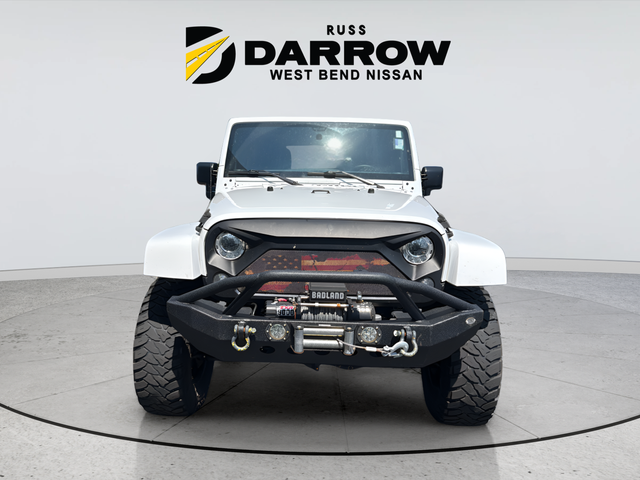 Used 2017 White Jeep Unlimited Sahara image 8