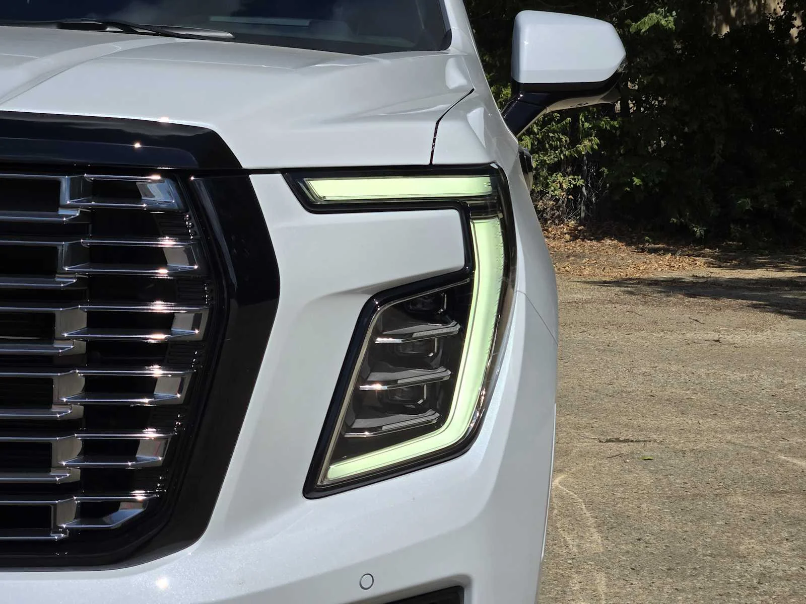 New 2027 Glacier White Tricoat GMC Denali Ultimate image 5