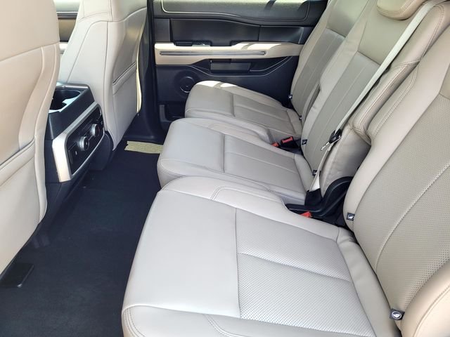 Used 2023 Blue Ford XLT image 12
