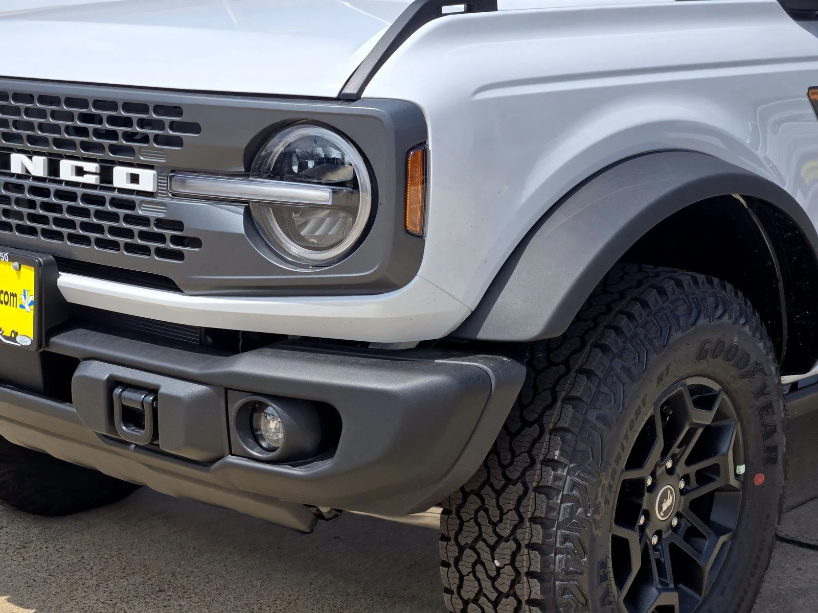 New 2026 Oxford White Ford Badlands® image 5