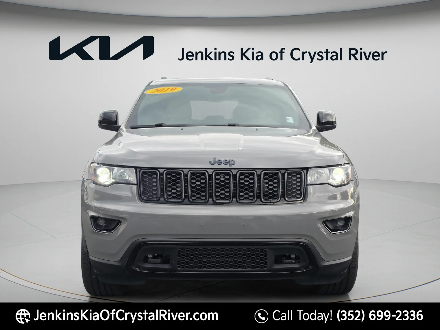 Used 2019 Sting-Gray Clearcoat Jeep Upland image 12
