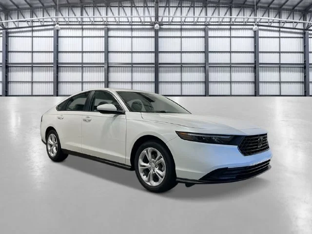 New 2026 Platinum White Pearl Honda LX image 8