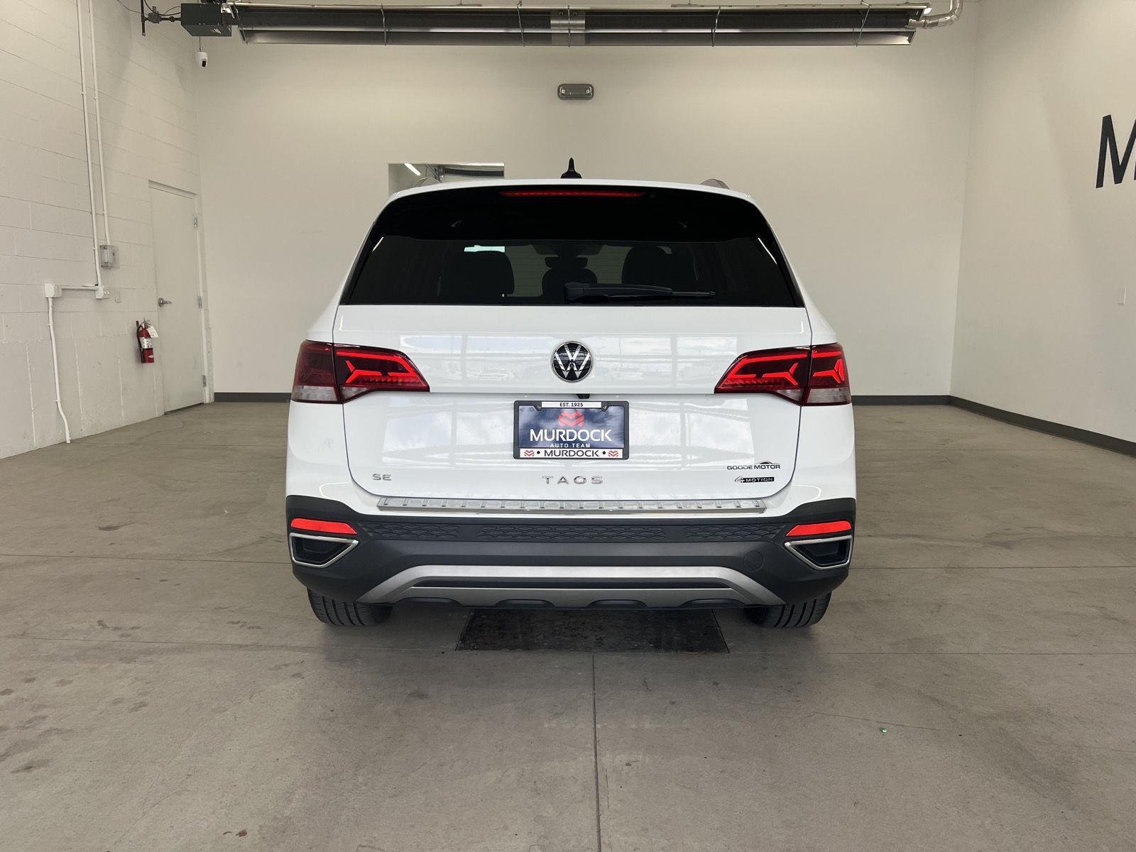 2023 Volkswagen Taos SE - Photo 3