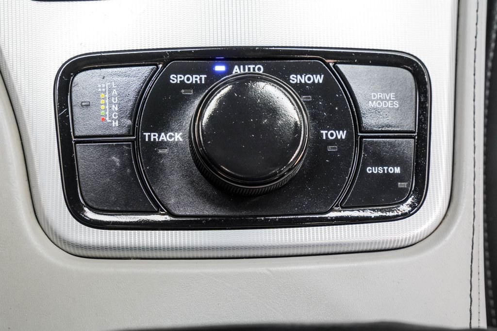 Used 2021 Silver Jeep Trackhawk image 26