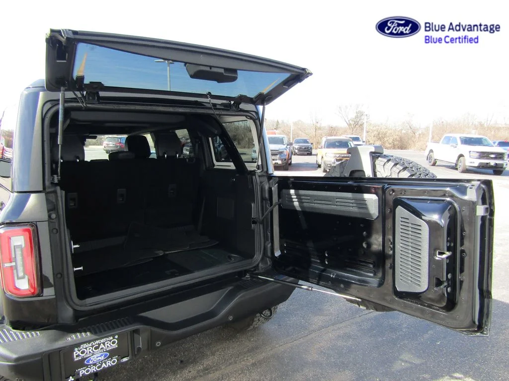 Certified Used 2025 Shadow Black Ford Badlands image 5