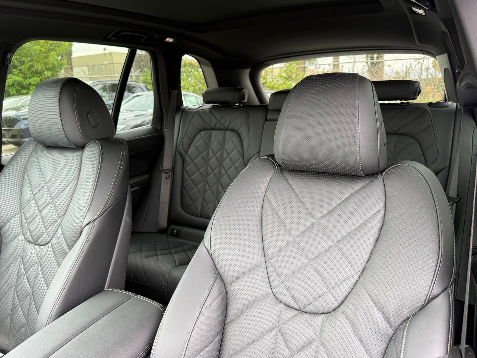 New 2026 Skyscraper Grey Metallic BMW sDrive40i image 22