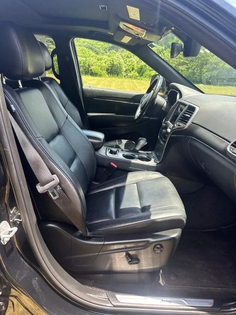 Used 2018 Black Jeep Limited image 36
