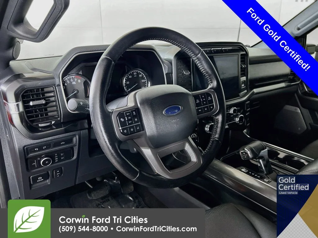 Used 2021 Rapid Red Metallic Tinted Clearcoat Ford XLT image 3