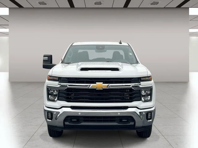 Used 2025 White Chevrolet LT image 9