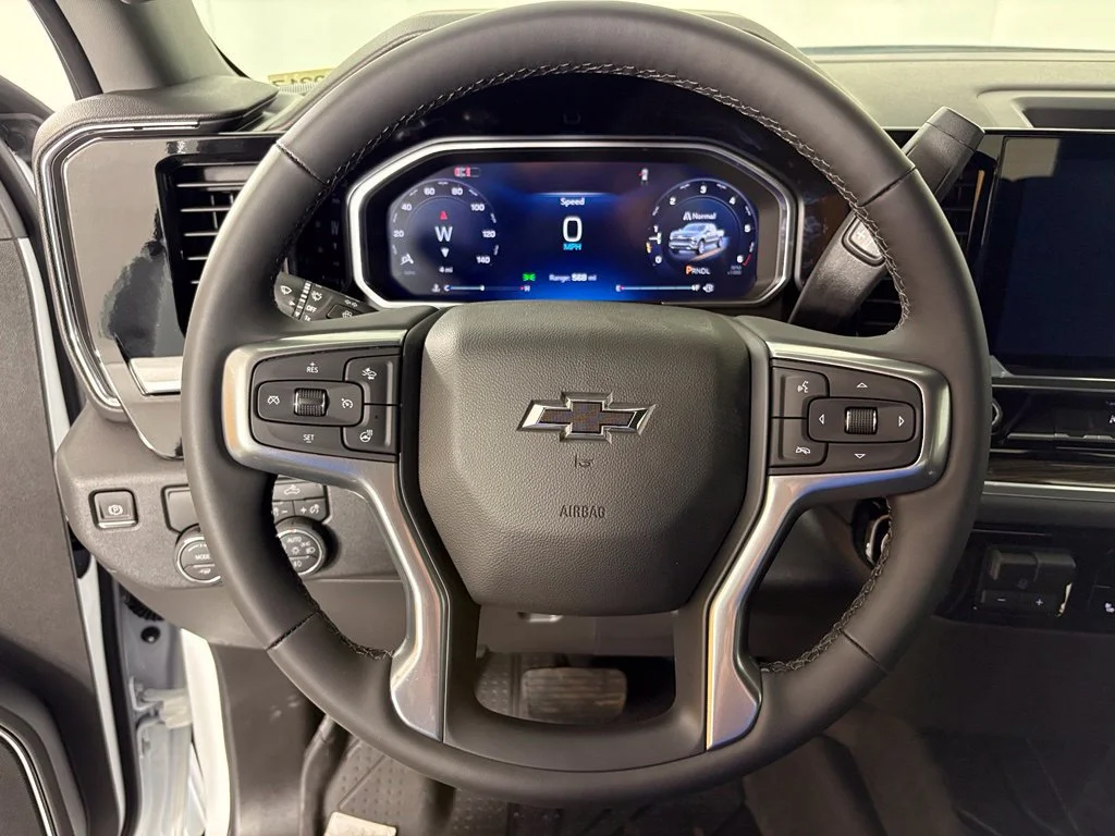 New 2026 Summit White Chevrolet RST image 21
