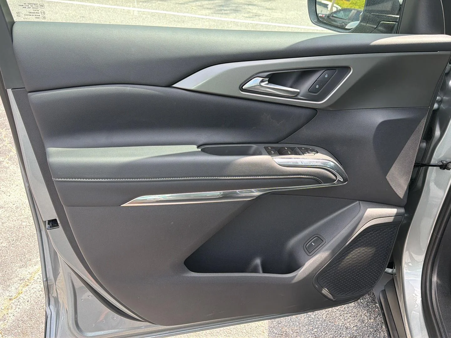 New 2026 Sterling Gray Metallic Chevrolet FWD LT image 17
